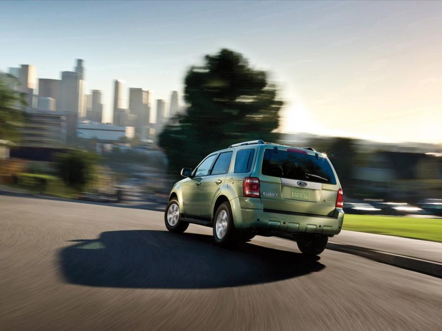  Ford Escape 2009 года  (фото 33 из 45)